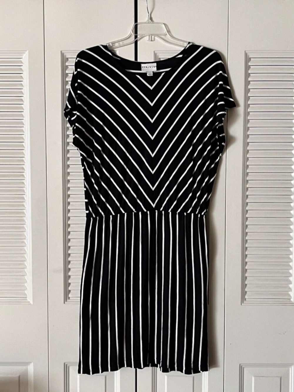 Ava & Viv Black and White Chevron-Striped Midi Dress